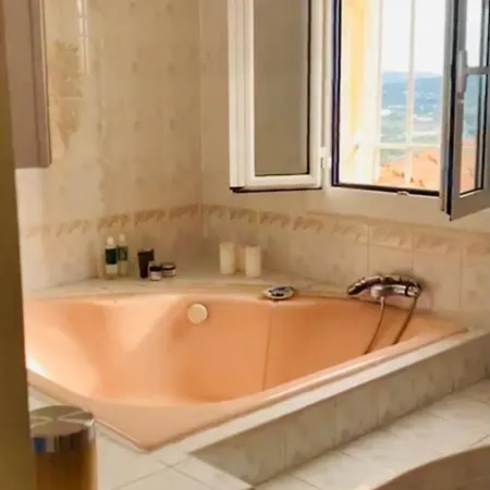 La Roche Cannes, Meerblick, Salzwasserpool, Sauna Villa Mandelieu